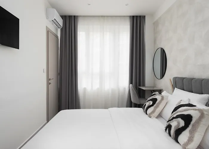 Ly Gold Center Apartament *