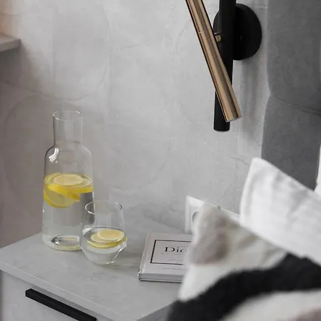 Ly Gold Center Lejlighed *